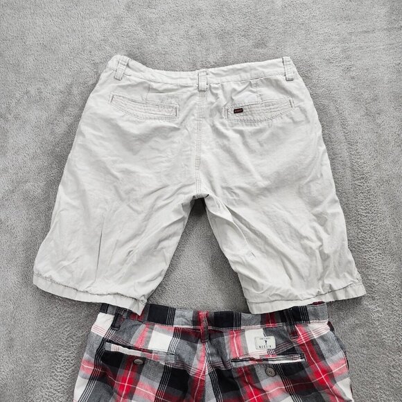 Bossini Shorts Men's Size 33 Plaid 2 Pairs Blue Red White Reversable Chono Class - Picture 12 of 13